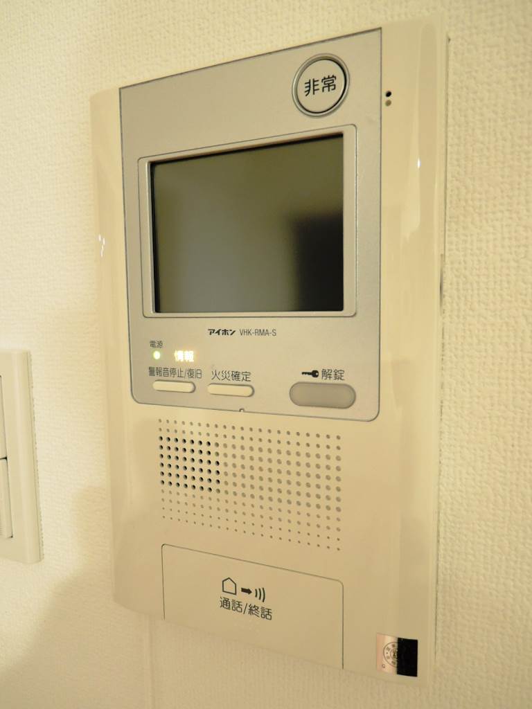 セキュリティ　TVモニター付きインターホン