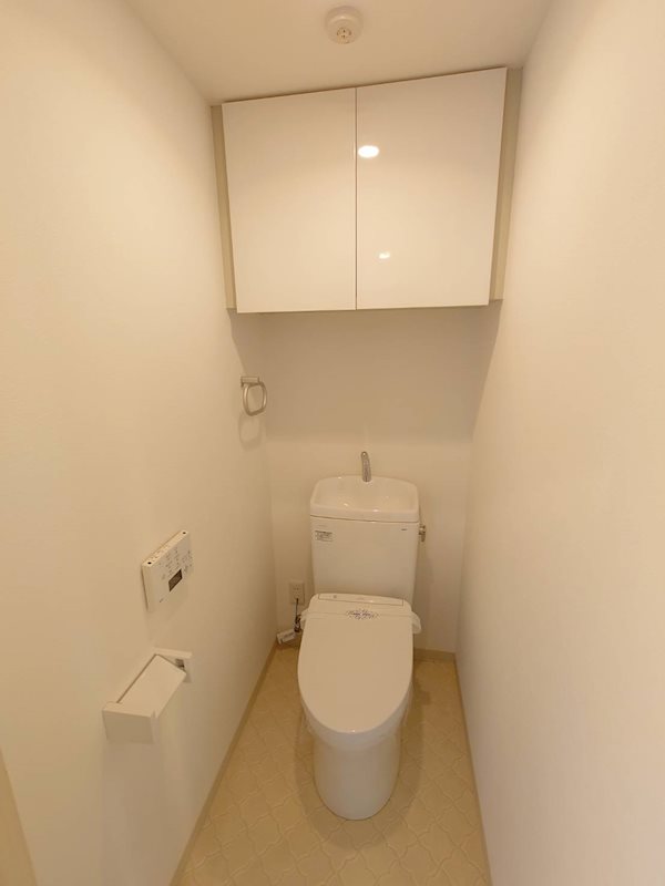 BUENA古町通5番町のトイレ写真