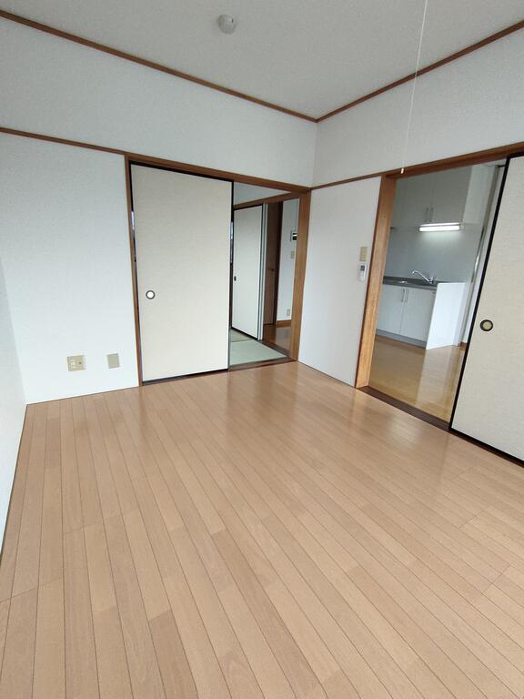 深井マンションの居間写真