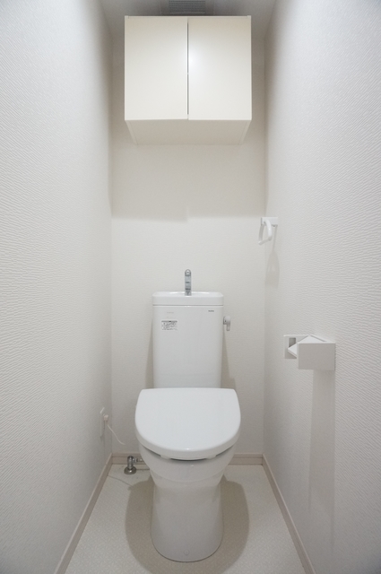 ソリッド磯子弐番館のトイレ写真