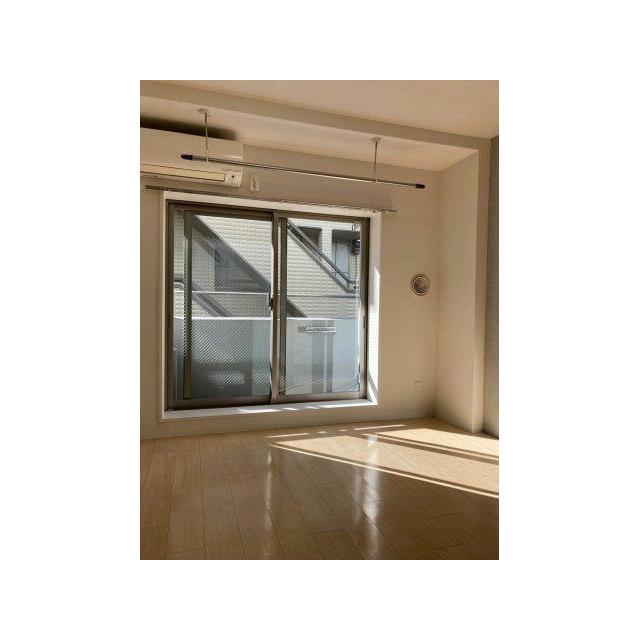 居室・リビング　※別部屋参考写真