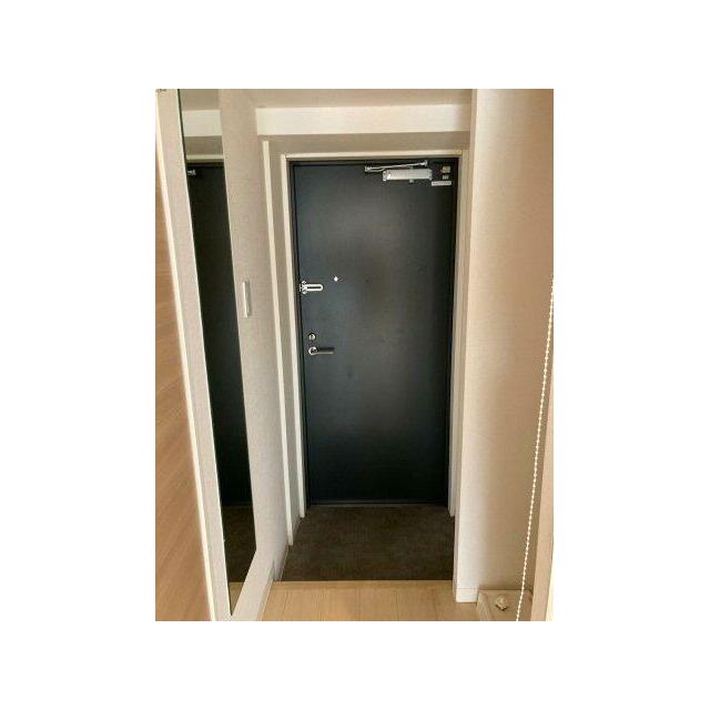 玄関　※別部屋参考写真