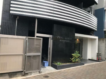 東京メトロ丸ノ内線 西新宿駅 徒歩7分 13階建 築19年の外観写真