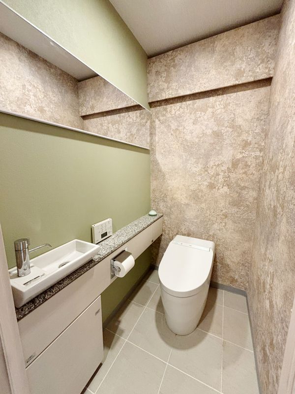 安田小網町マンションのトイレ写真