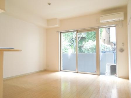 Y espaceの居間写真