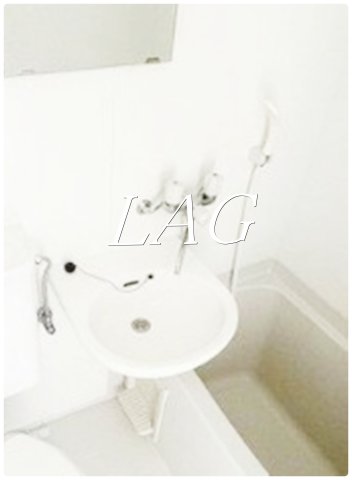 洗面設備　洗面台です。