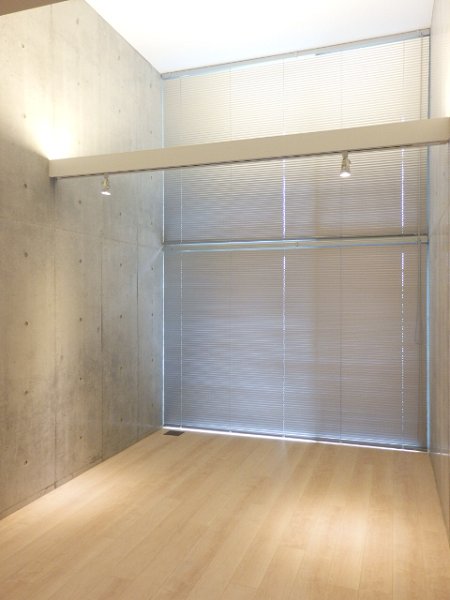 東京メトロ南北線 麻布十番駅 徒歩4分 9階建 築13年の居間写真
