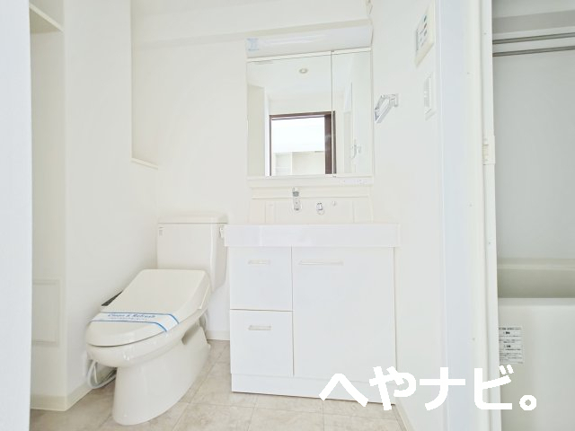 地下鉄鶴舞線 鶴舞駅 徒歩5分 13階建 築19年のトイレ写真