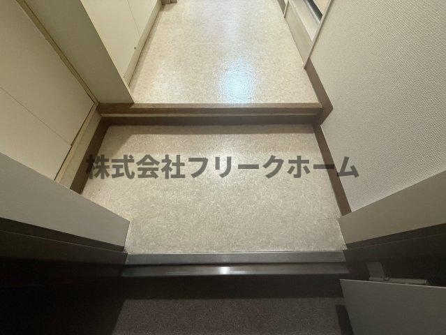 ＪＲ中央線 武蔵境駅 徒歩2分 12階建 築42年の玄関写真