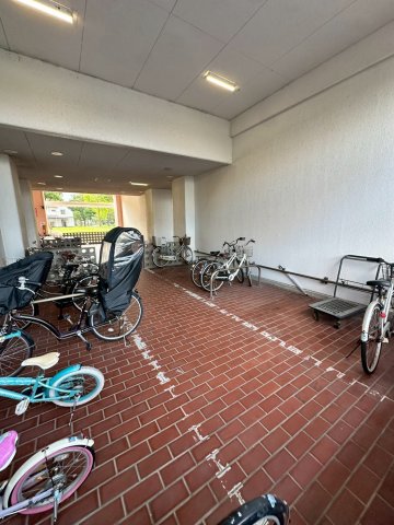 UR武庫川 31号棟の外観写真