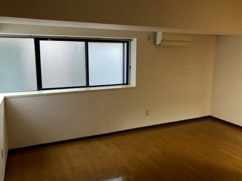 京王井の頭線 池ノ上駅 徒歩4分 5階建 築38年の居間写真