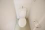 トイレ　※別室の参考写真の為、現況優先です。