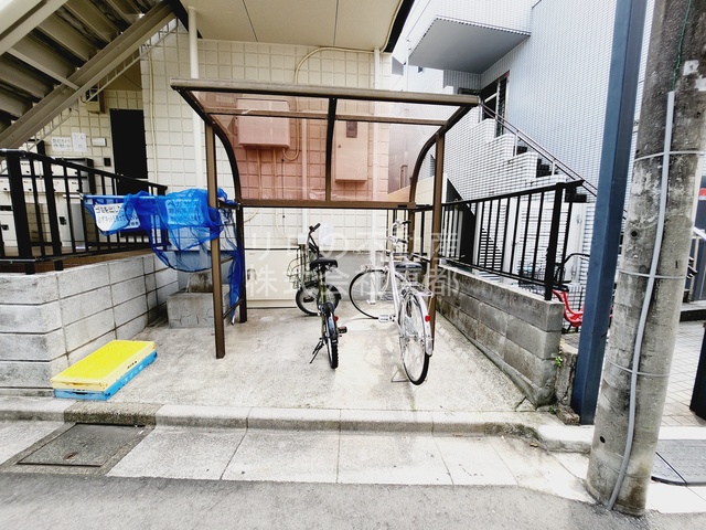 ＪＲ中央線 中野駅 徒歩9分 2階建 築32年の外観写真