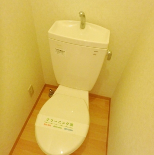 BrosKのトイレ写真