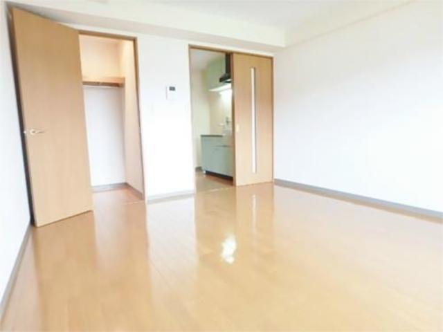 居室・リビング　明るいお部屋です