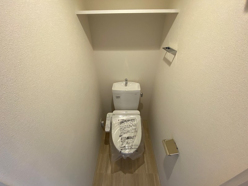 プレサンスブルーム新神戸のトイレ写真