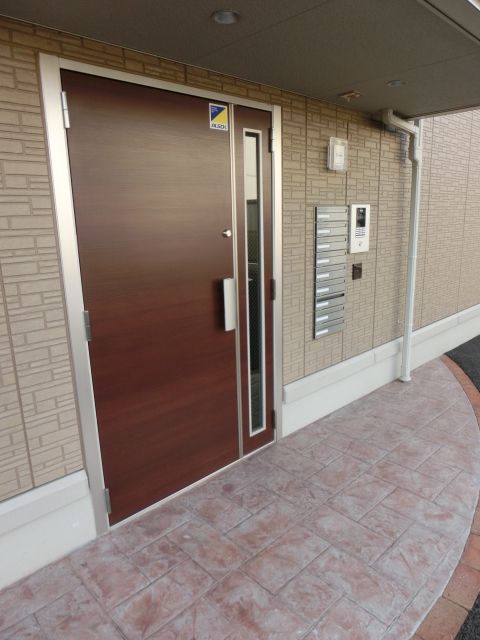 エントランス　綺麗な入口です。