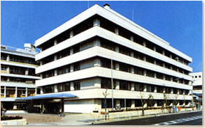 病院　緑市民病院（病院）まで532m