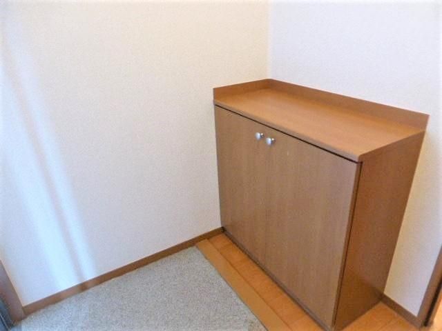 玄関　別部屋参照写真