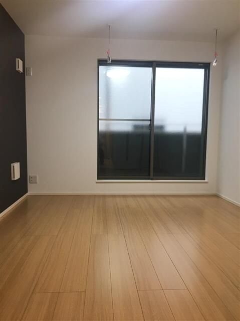 シュガール戸部本町の居間写真
