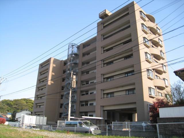 ＪＲ鹿児島本線 折尾駅 徒歩5分 8階建 築26年の外観写真
