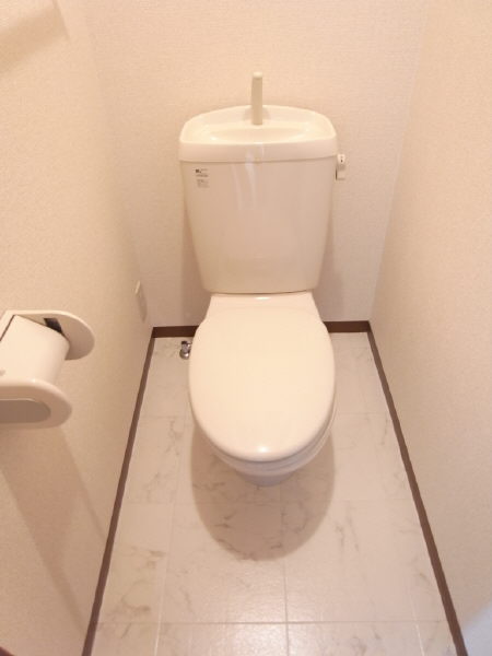 名鉄名古屋本線 前後駅 徒歩20分 2階建 築25年のトイレ写真