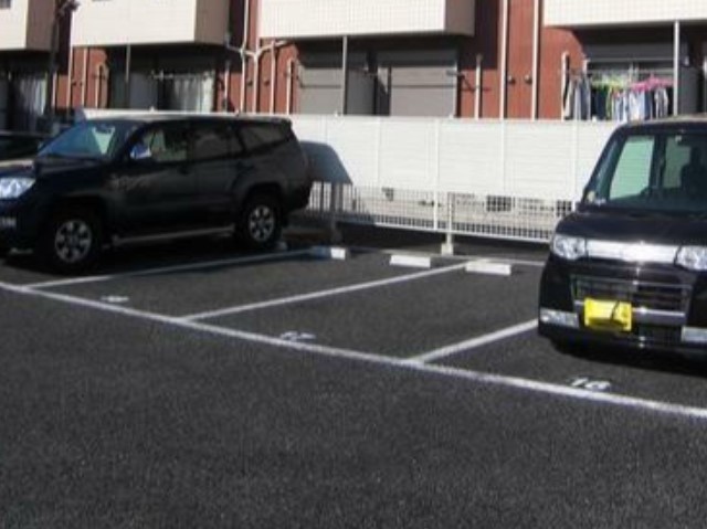 駐車場　駐車場