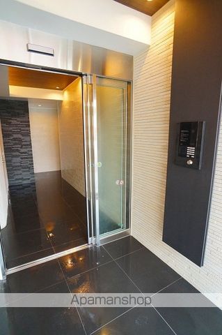 ブルーライン 蒔田駅 徒歩5分 9階建 築11年の外観写真