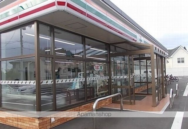 コンビニ　セブンイレブン新井田重地店（コンビニ）まで300m