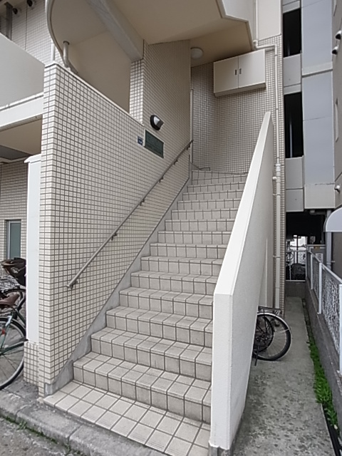 マノビルの外観写真