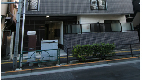 都営三田線 板橋本町駅 徒歩1分 5階建 築8年の外観写真