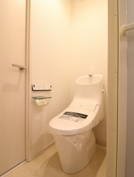 都営三田線 板橋本町駅 徒歩1分 5階建 築8年のトイレ写真