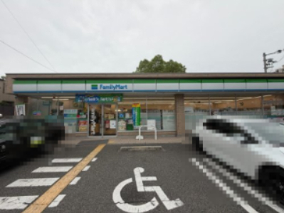 コンビニ　ファミリーマート曽根東町店（コンビニ）まで193m