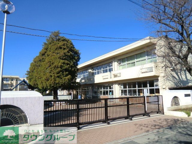小学校　新川小学校（小学校）まで570m