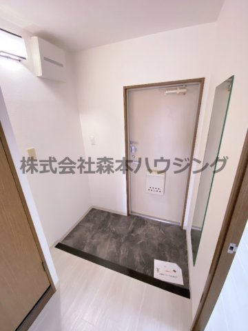 フェルザ住道の玄関写真
