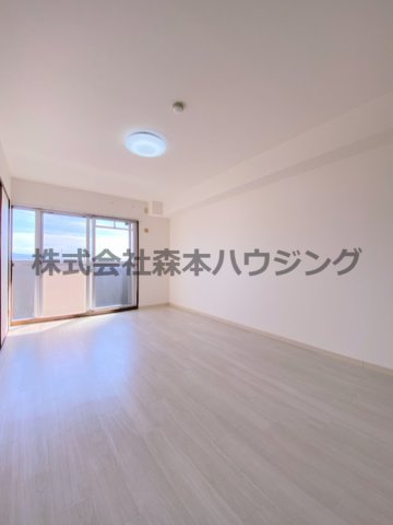 フェルザ住道の居間写真