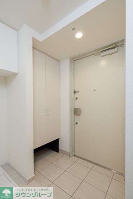 玄関　※写真は同タイプ住戸です。