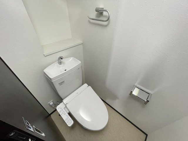 トイレ　トイレもきれいです
