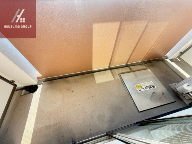 バルコニー　開放的で明るい空間を演出してくれるバルコニーです
