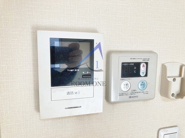 セキュリティ　モニター付きインターホンです。