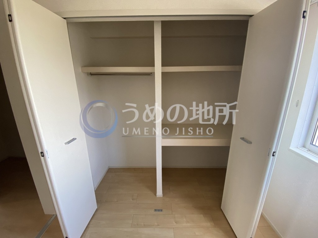 収納　洋室収納