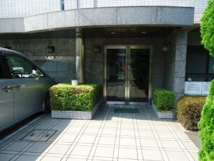 エントランス　毎日通るエントランスはこのようになっています