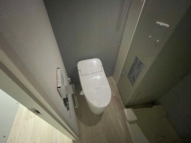 トイレ　※同物件別号室の参考写真です。