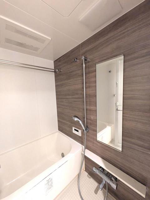 バス・シャワールーム　同仕様の別部屋画像