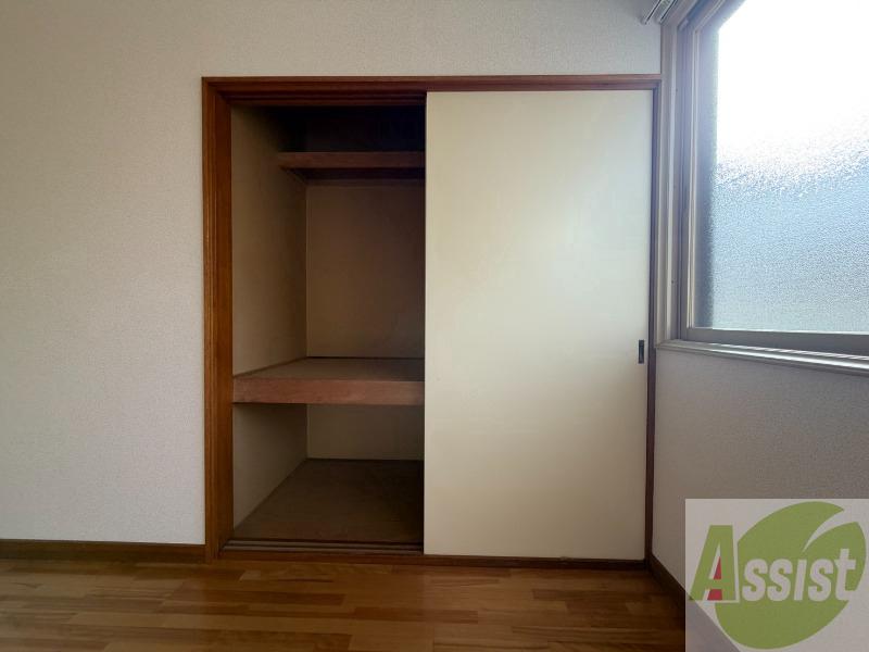 収納　収納もバッチリあるのでお部屋が片付きますよ！