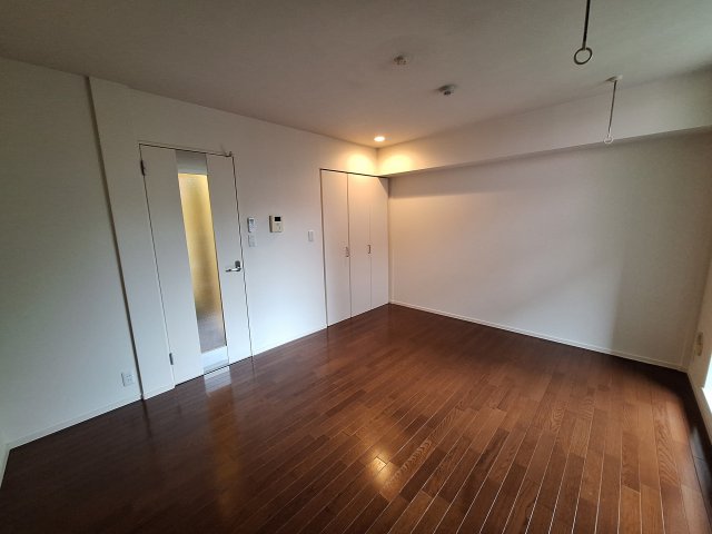 その他部屋・スペース　★明るい洋室８．６帖★