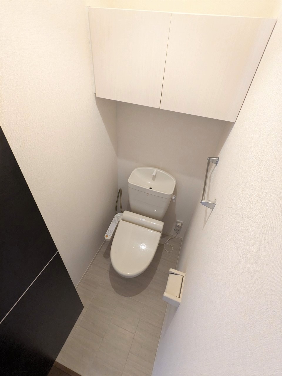 トイレ　※同物件、別部屋の写真です。