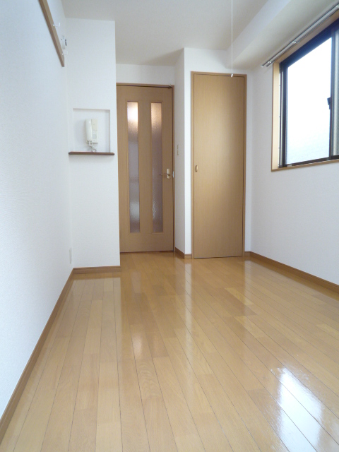 サンフラワー大和町の居間写真