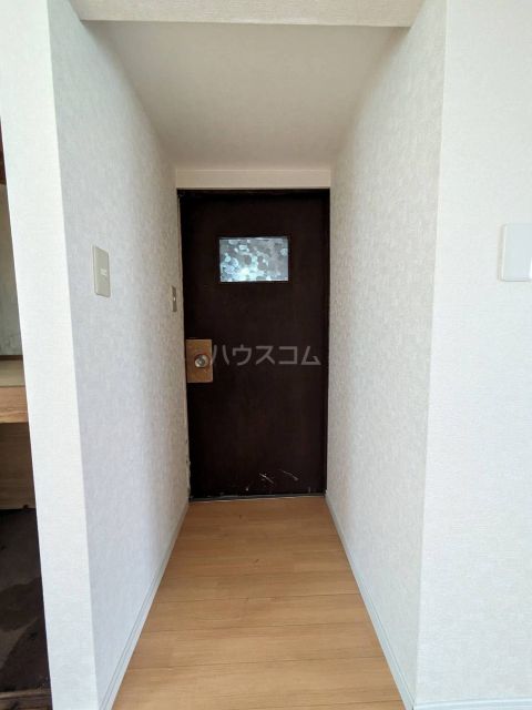 【板橋区赤塚のアパートの玄関】
