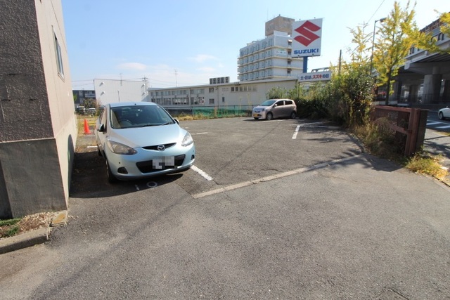 【奈良コーポの駐車場】